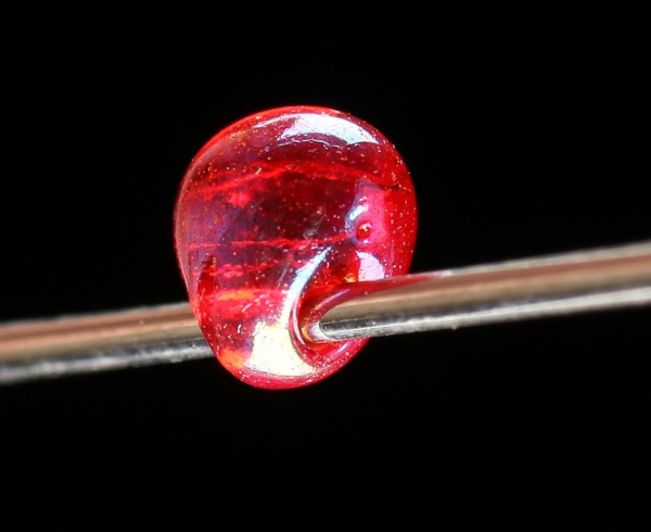 Hareline Hump Back Glass Beads Hareline Hump Back Glass Beads